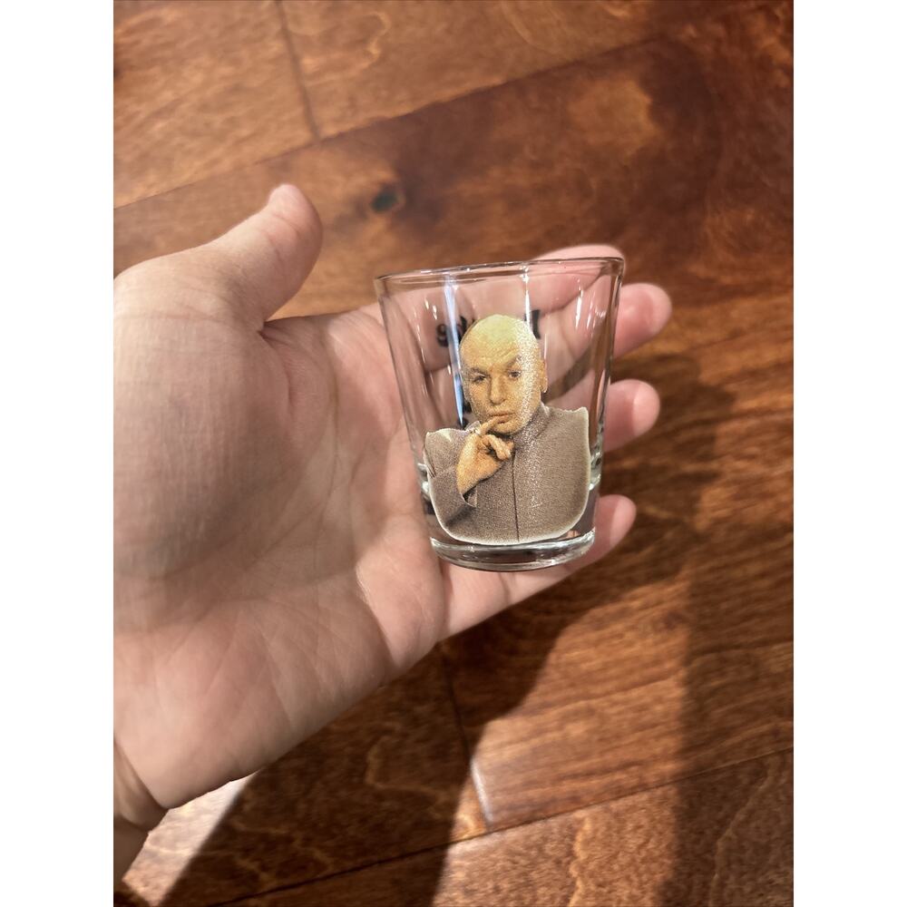 Austin Powers 1998 Vintage NLP, Inc. Shot Glass “I’m the boss. Need the info.”